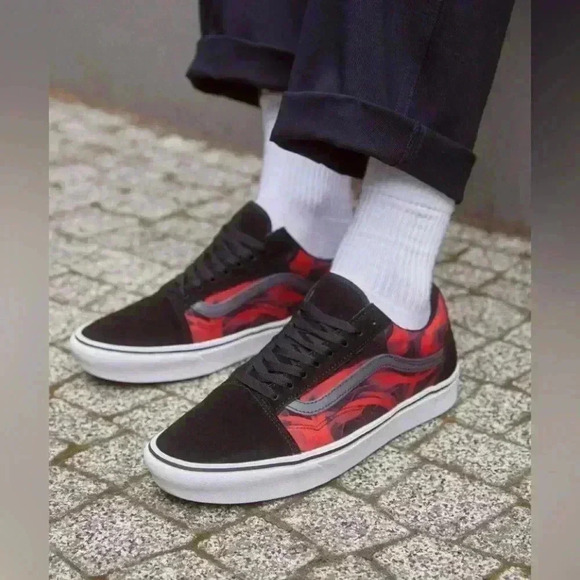 Vans Old Skool Comfycush Sneakers After Dark Black/Red 8.5 - Picture 1 of 11